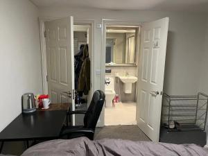 Room with Bathroom Sheffield City Centre