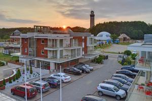 Eleganckie Apartamenty Sun Seasons 24 Blisko Plaży z Parkingiem by Noclegi Renters