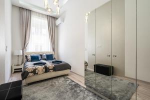 Király 35 Luxury Apartment with free parking