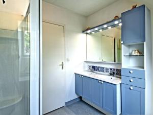 Maisons de vacances Holiday Home Chante-Brise by Interhome : photos des chambres