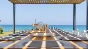 Liam Beach Front Luxury Villa with 100m2 infinity pool