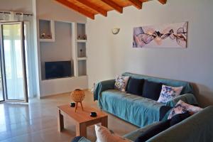 Tsaki seaview apartment