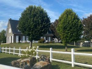 Maisons de vacances La Belle Etoile - Maison avec grand jardin : photos des chambres