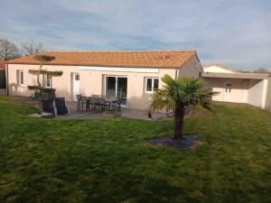 Maisons de vacances Maison spacieuse avec jardin a 25min des Sables : photos des chambres