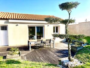 Maisons de vacances Maison spacieuse avec jardin a 25min des Sables : photos des chambres