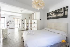 Modern Haven Loft by Cadiz Time