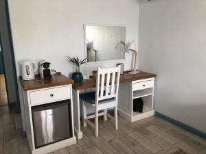 BlueSky Arniston Guest House