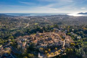 Mougins Luxury Retreats
