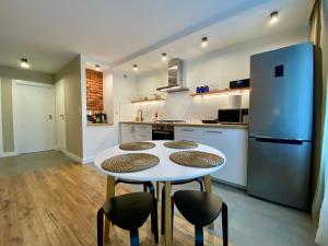 Apartament przy basenie