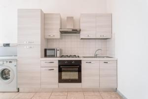 Bagno Conte Rosso - Beachfront Suites & Apartments