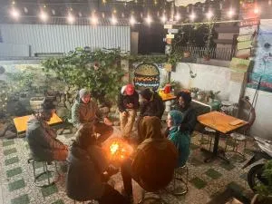 Ha Long Fancy Hostel with Vegetarian and Vegan Restaurant - Катба