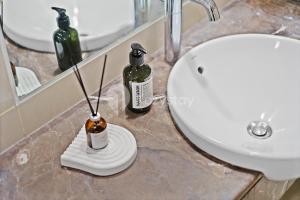 Vesta by Kozystay - Gandaria