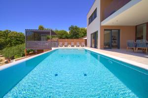 Villa Viverum with heated salt water pool