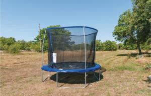 Five-Bedroom Holiday Home Dugopolje With A Fireplace 03