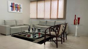 Casa Charmosa com Piscina - Quartos Privativos