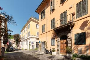 Sales - FromHometoRome