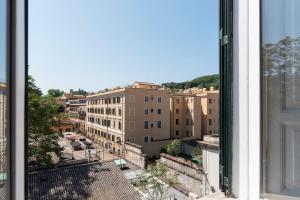 Sales - FromHometoRome