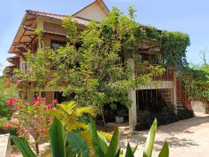 Silk Island Homestay