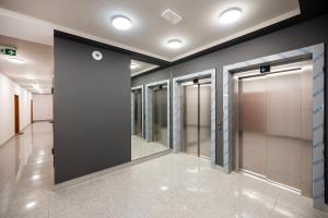 Pogonowskiego Beige Apartment by BookingHost