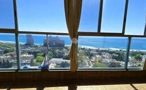 Unique Luxurious New 4BR near Beach - Sha‘ar Ha‘aliyah