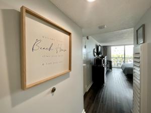 Stylish, ocean view studio with full access to resort amenities! condo