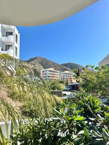 Modern apartment Pedro, Higueron reserve