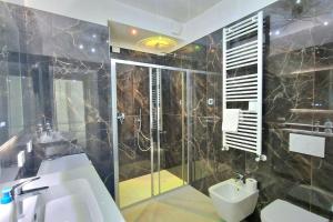 Soleil Apartment - Front Lake