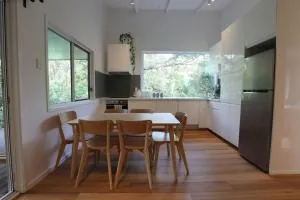 Satin Bower Cottage - Eagle Heights