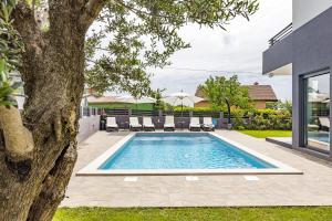 Villa Kali near Pula for 8 people with fitness & sea view - pet friendly