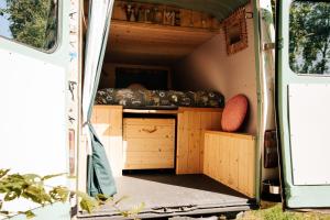 Campings Logement insolite L-heureux hasard - van vintage : photos des chambres