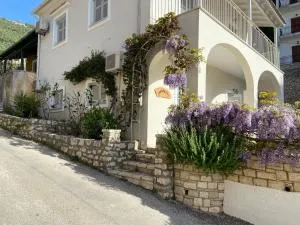 Mandraki House Upper, 100m from Kaminaki Beach - Katávolos