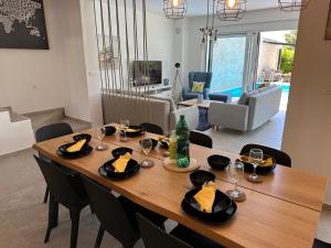 Lemon beach house