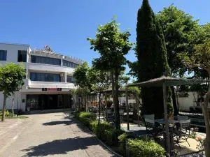 SIRENA HOTEL - Ljubaništa