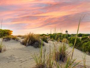 Appartement 2 pièces avec terrasse, parking privé, proche mer et commerces - FR-1-307-57