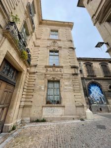 A NE PAS MANQUER Studio plein centre d Avignon climatisé
