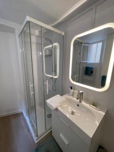 A NE PAS MANQUER Studio plein centre d Avignon climatisé