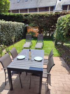 Appart cosy Carnac - T2 avec jardin, plage à 200m & Séjours à thèmes en option, Thalasso à 5mn