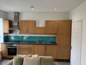 2 double bedroom flat, central location