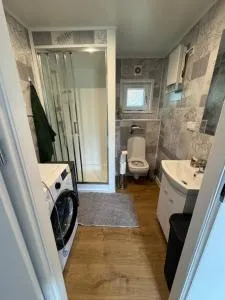 Samotnia Biesalska - 斯塔勒亚布伦基