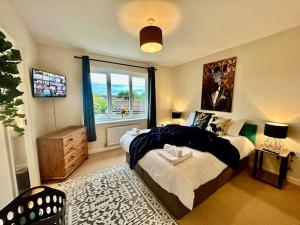 6 Bedroom House - DISC0UNTS - Parking, Contractors, Group, Family