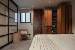 Luxury Jungle Loft Noir Beach Club