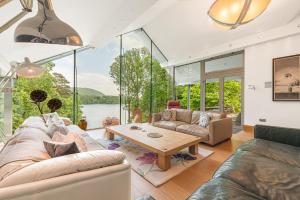 Tanglewood, stunning lakeside home on Coniston Water