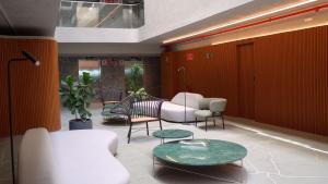 Setai Yacht Garden - By Almare Flats