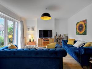 Pass the Keys Stunning Stylish Family Home