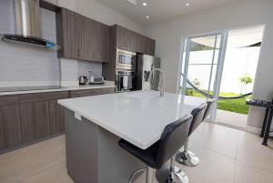 Perfect for your Family Guanaco House, Hot water, Wifi, Air conditioning , Prime location ,Sinai