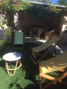 Maisons de vacances Gite en Provence a 10 mn d avignon : photos des chambres