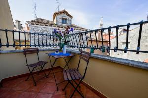 Alice Apartment with balcony 