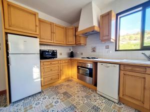 Maison sur la place du marché à St Chinian