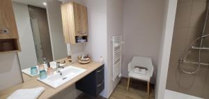 B&B / Chambres d'hotes La Maison de nos Parents : photos des chambres