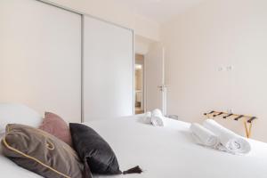 Edem Beach Apartment by Alimos Marina - Athenian Homes